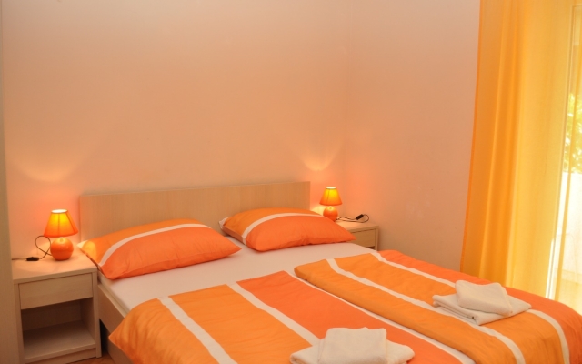Room Ljuba - 130 meter from sea R3 Makarska, Riviera Makarska