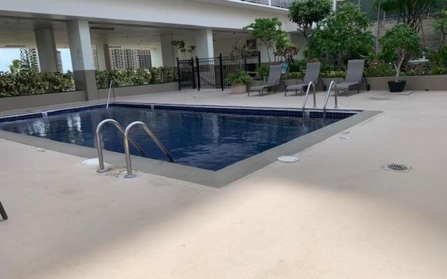 Your Little Piece of Paradise Pool, BBQ & Wifi at Inn on the Park 613