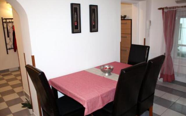 Belváros Anna-kuti Apartman