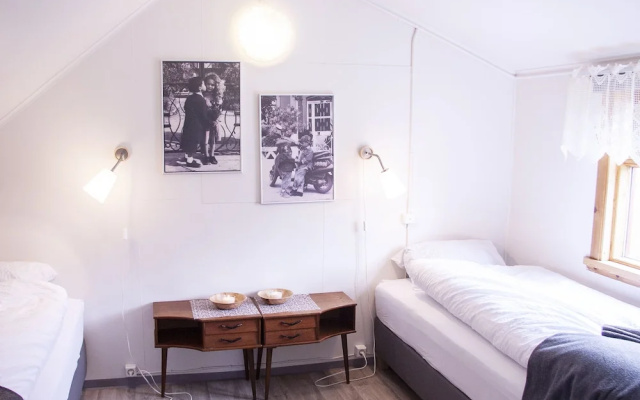 Fossardalur Guesthouse - Hostel