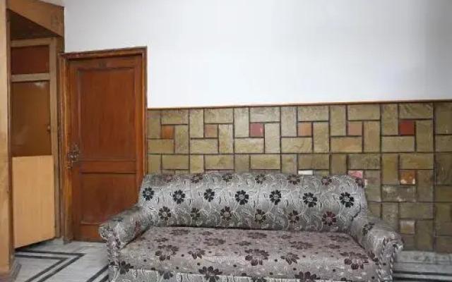 Hotel Park by OYO Rooms