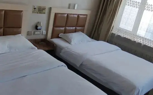 Shuanglong Express Hotel
