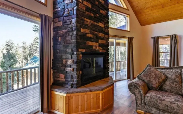 Empty Saddle 6 bedrooms 3 5 baths by RedAwning