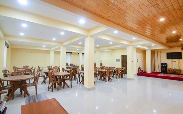 FabHotel Rikhila's Regency