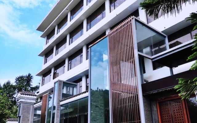Rong Hu Hotel