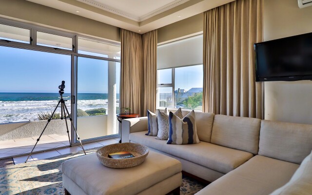 Hermanus Beachfront Lodge