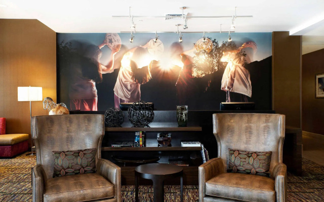 Courtyard Scottsdale Salt River
