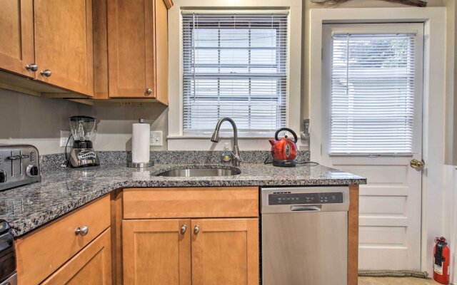 Inviting Salem Apartment Near Waterfront & Museums