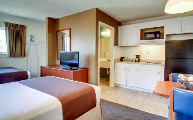Suburban Studios Biloxi North Area