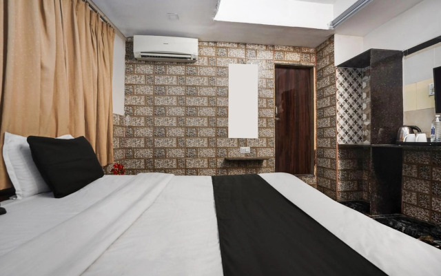 OYO 31911 Hotel Kanchan Palace