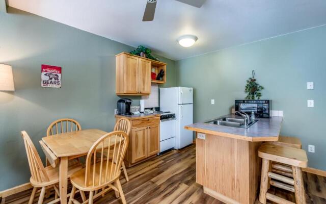 Stonebrook Resort - Adults Only