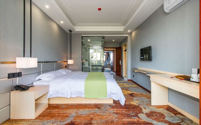 Ease Cloud Hotel