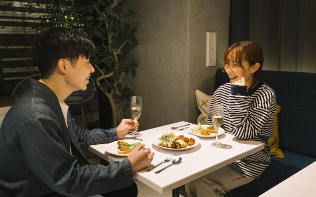 R Hotel Namba South