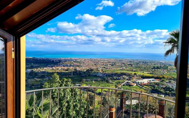 Etna Panoramic Villa With Swimming Pool