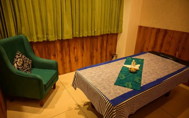 Emerald Clarks Inn Suite