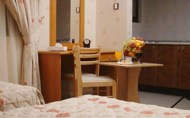 Royal Garden Hotel