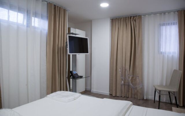 WDC Aparthotel