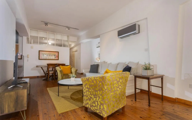 1-80 Collection Apt 101