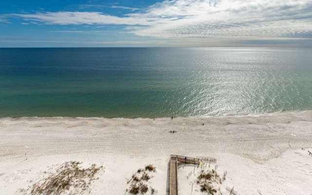 Phoenix Ix 1405 3 Bedroom Condo