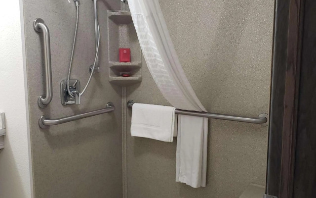 SureStay Plus Hotel by Best Western Grand Island