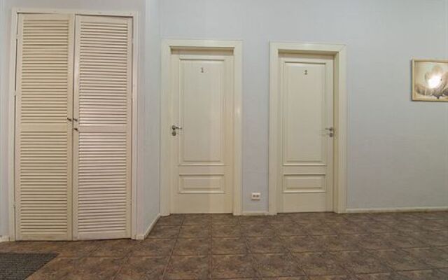 Аврора Петроградская