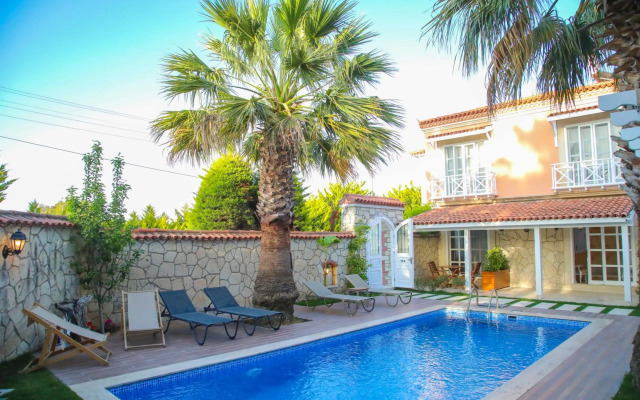 Alacati Balbadem Otel ( +13 ADULT ONLY)