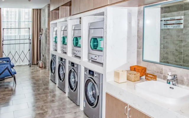 Atour Hotel Yulin Yuyang Xi Road