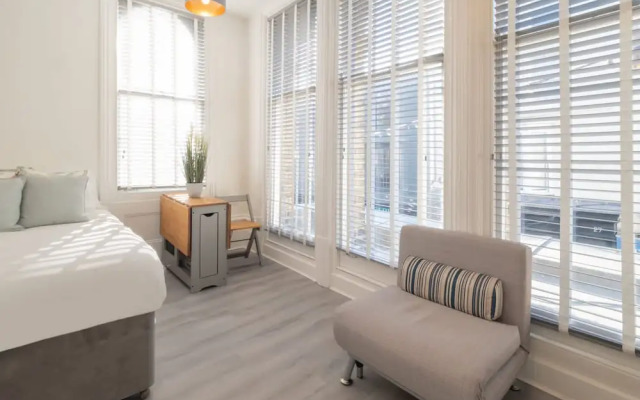 Host Stay Harbour Rest