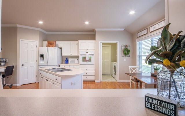 Reel Simple 4 Bedrooms 2 Bathrooms Home