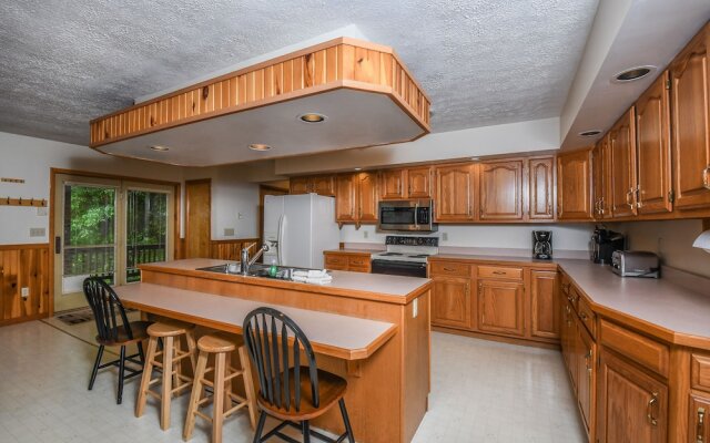 Hillside Retreat 4 Bedroom House