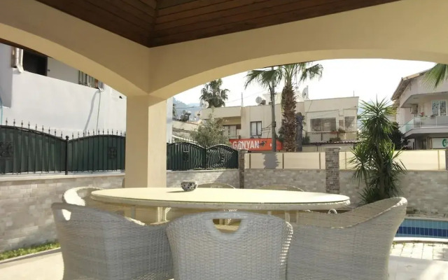 Villa with Private Pool in Icmeler