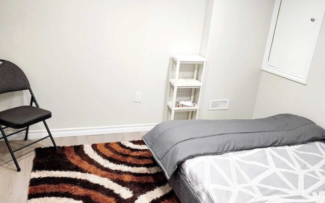 Stunning - Basement Apt in Barrie