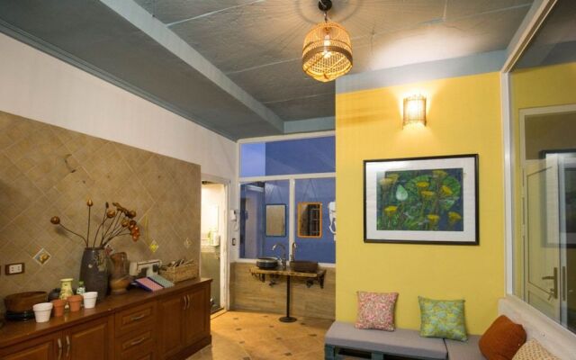 Halley Hostel