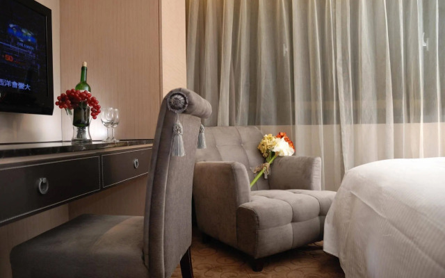 The Metro Hotel