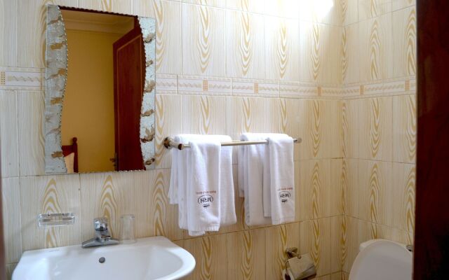 Marie's Royale Hotel