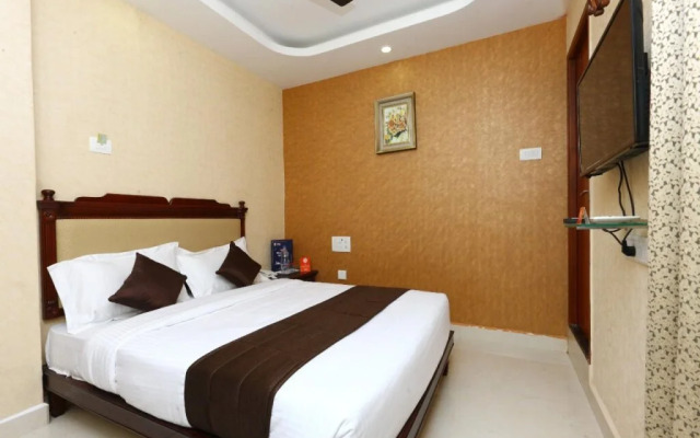RB Grand Residency by OYO Rooms