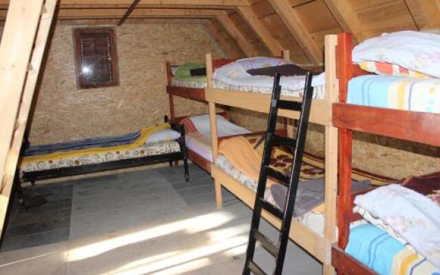 Hostel Jezero