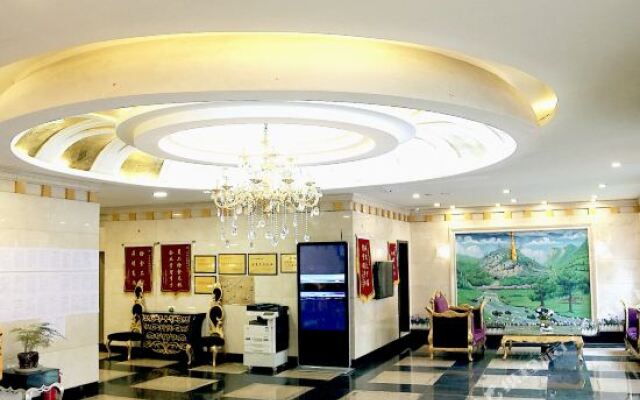 Yongkang Hotel Collection (Ganzi Airport Avenue Luobulin Square Branch)