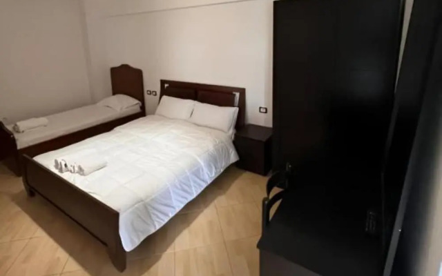 Monte Cristo Hotel with Rooftop Pool