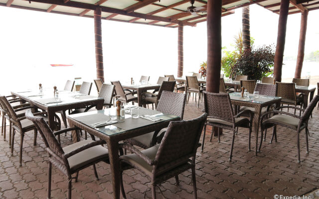 Atlantis Dive Resort Dumaguete