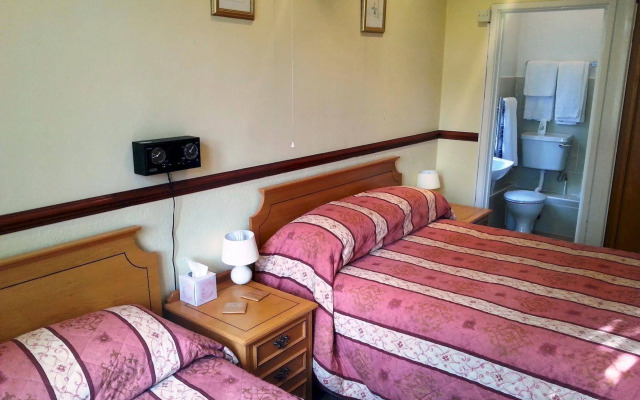 Nyton Hotel
