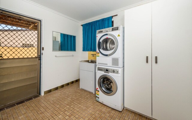 Kallaroo Street 3 - Corlette