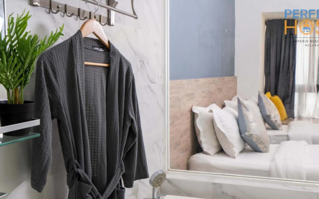 Imperio Residence Seafront by Perfect Host