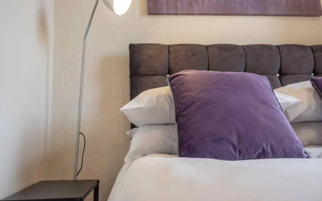 ☆Spacious Flat Close to University and City Centre
