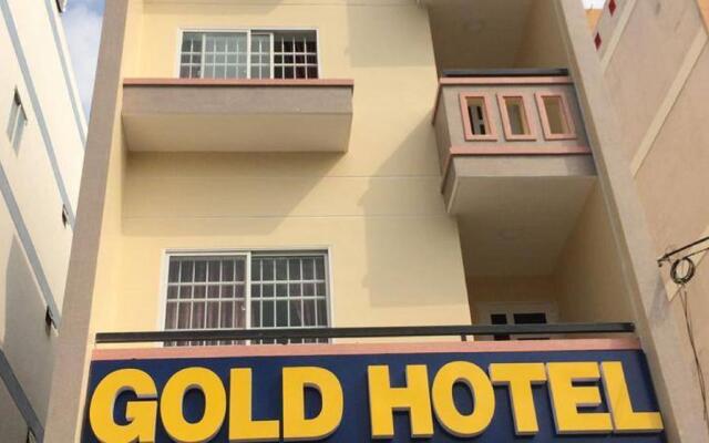 Gold Hotel