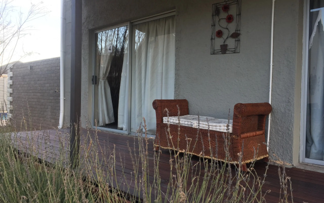 Tranquil House @ 851 College Avenue