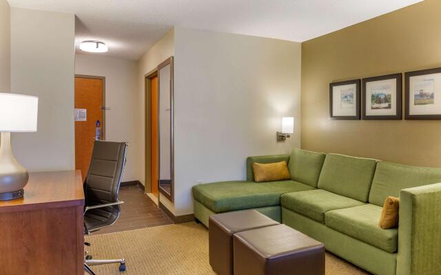 Comfort Suites Lancaster Amish Country