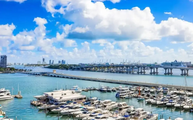 The Grand Wonder Biscayne