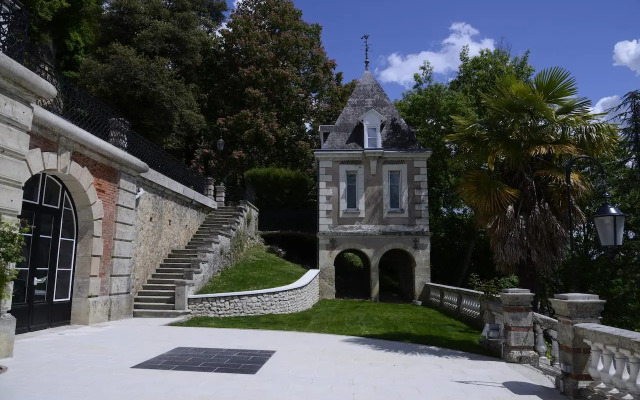 Art Hôtel Rochecorbon