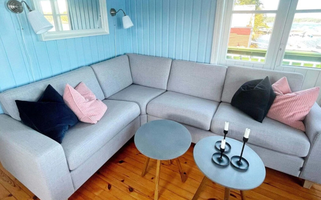 6 Person Holiday Home in Lindas